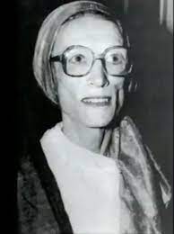 Lamia Al-Farouqi